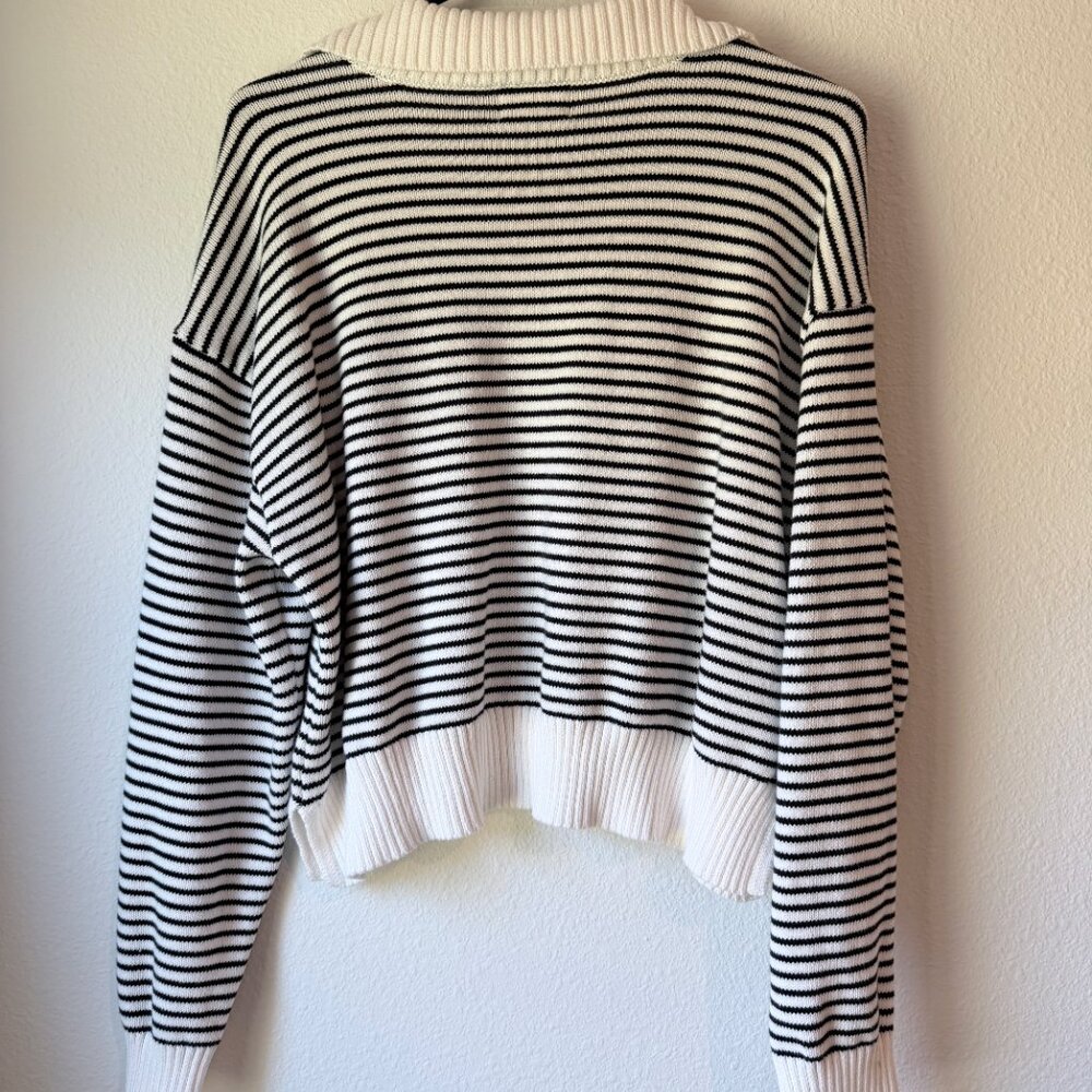 Universal Thread Sweater - image 3